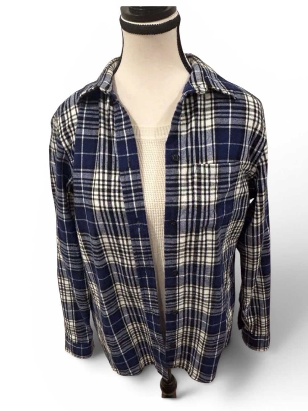 L.L. Bean Women’s Navy and White Plaid Flannel Relaxed Fit 100% Cotton Shirt, XS